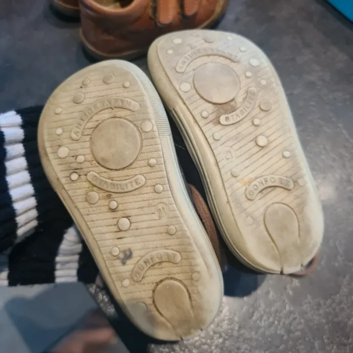 Chaussures Bopy taille 21 cuir - photo numéro 5