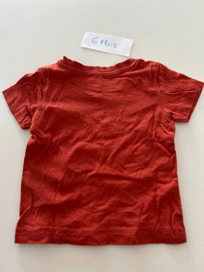 T-shirt taille 6 mois - photo numéro 2