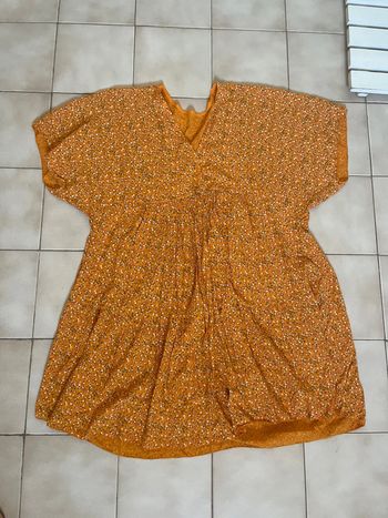 Robe orange à motifs fleuris taille unique