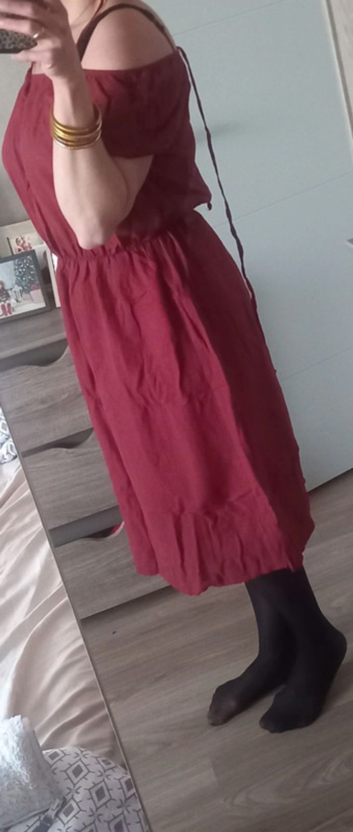 Robe bordeaux - photo numéro 3