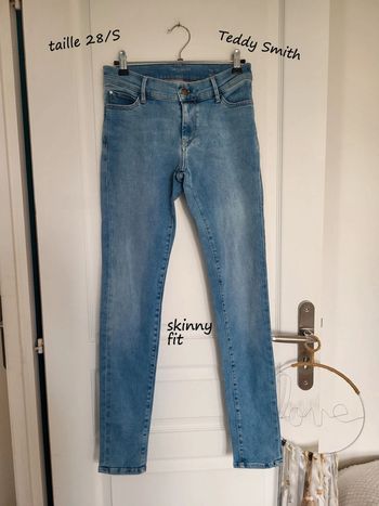 Jean skinny Teddy Smith taille S 14 ans