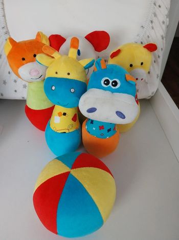 Jeu de quilles peluches