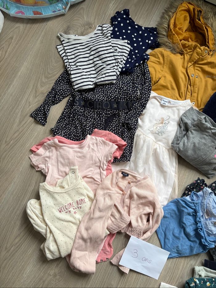 Lot fille 3 ans - photo numéro 2