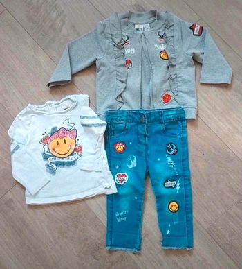 Ensemble Smiley jean, gilet et haut 9 mois