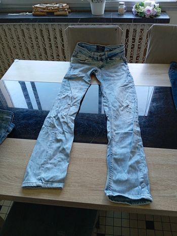 Jean Bershka troué