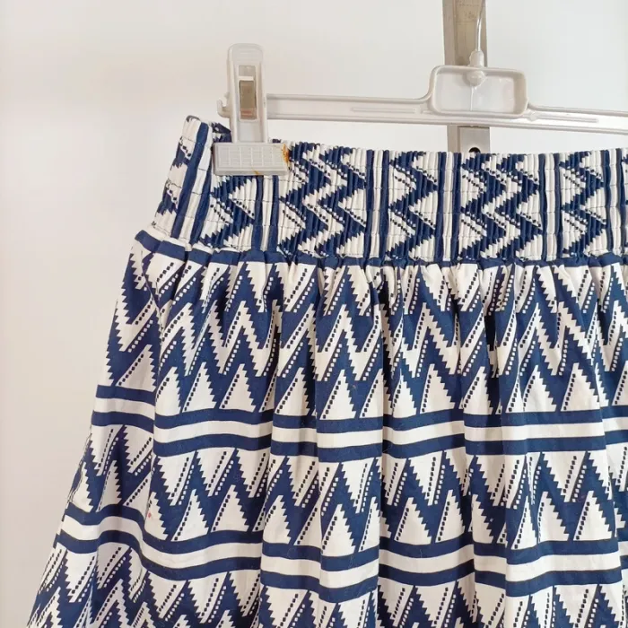 Jupe Patineuse ample blanc imprimé bleu motifs géométriques – Jennyfer – taille L - photo numéro 7