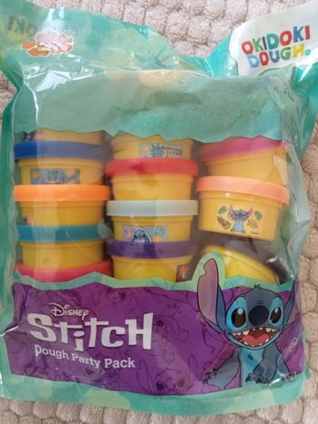 15 pots de pâtes à modeler Stitch