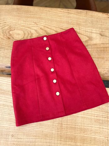 Jupe rouge boutonné femme marque majolica toute douce suédine taille S 36