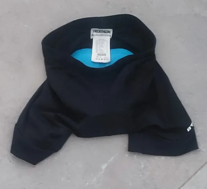 Short vélo B'twin – Garçon 8 ans – Parfait état - photo numéro 3