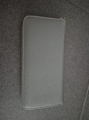 Portefeuille gris