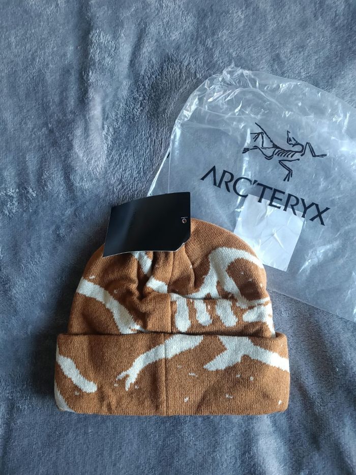 Bonnet Arc'teryx marron - photo numéro 2