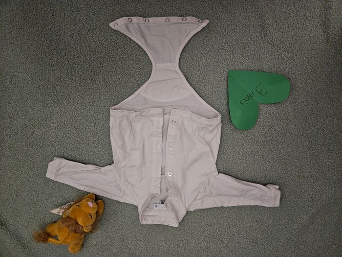 Lot 2 pyjamas + tee shirt et body - photo numéro 7