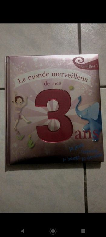Grand livre Le monde merveilleux de mes 3 ans