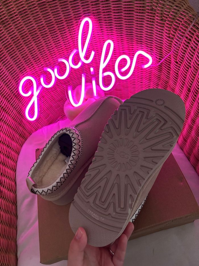 UGG plate-forme beige - photo numéro 5