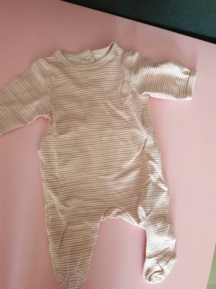 Lot 3 pyjamas fille 1 mois - photo numéro 3