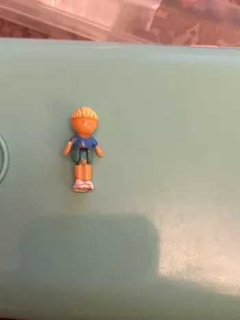 Personnage polly pocket garçon
