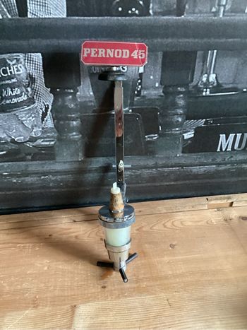 Doseur suspendu pernod 45