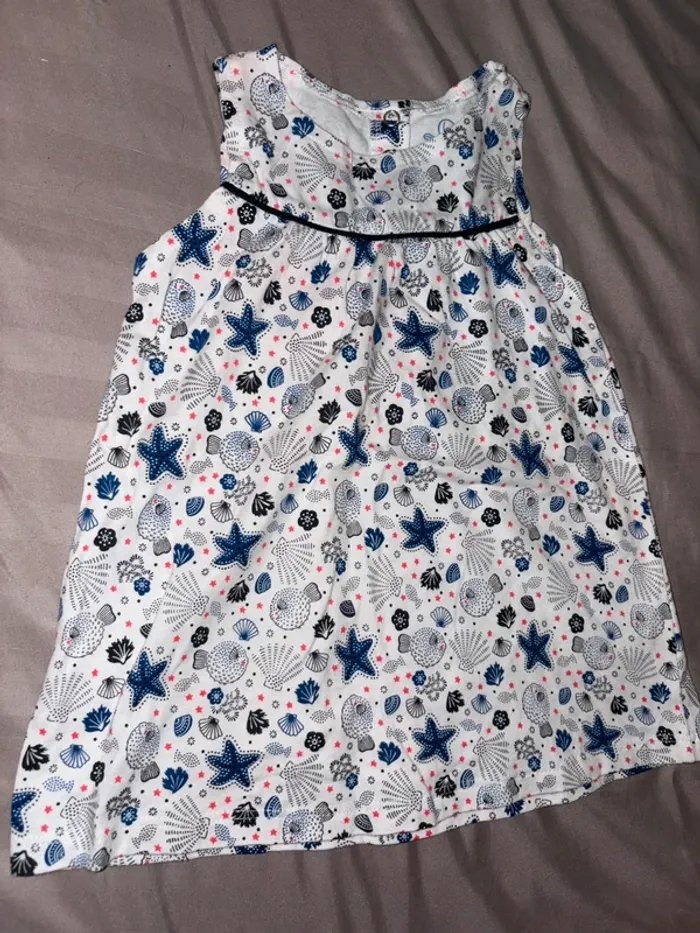 Robe taille 6 mois - photo numéro 2