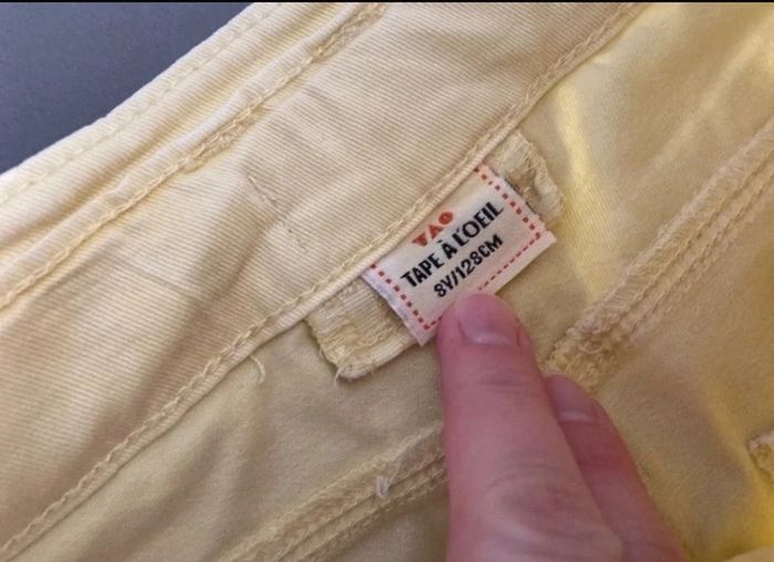 Pantalon 8 ans tape a l’oeil en très bon état - photo numéro 2