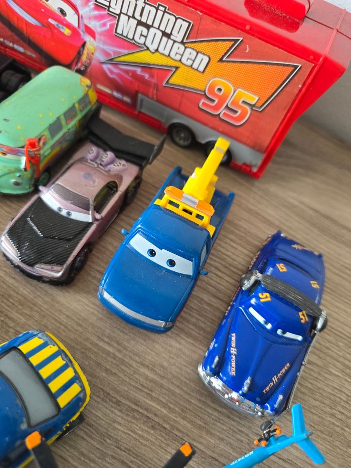 Lot de 25 voitures cars et 1 camion avec remorque - photo numéro 9