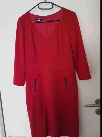 Robe chic  rouge  taille  38  40