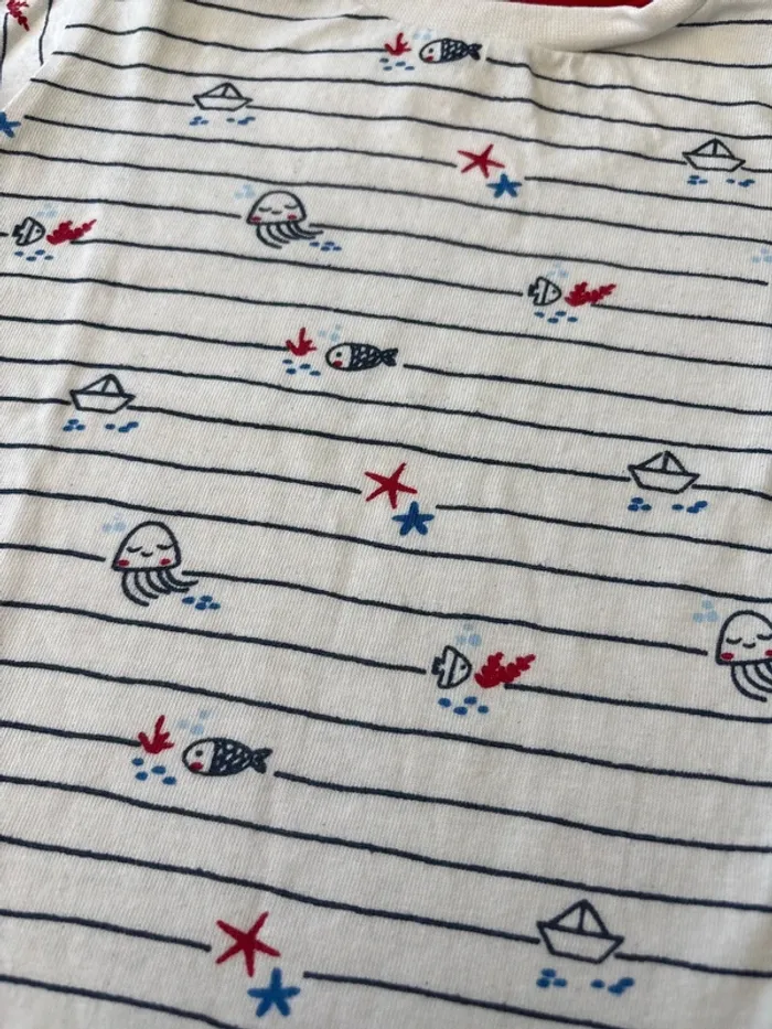 Ensemble salopette / tee-shirt - photo numéro 3
