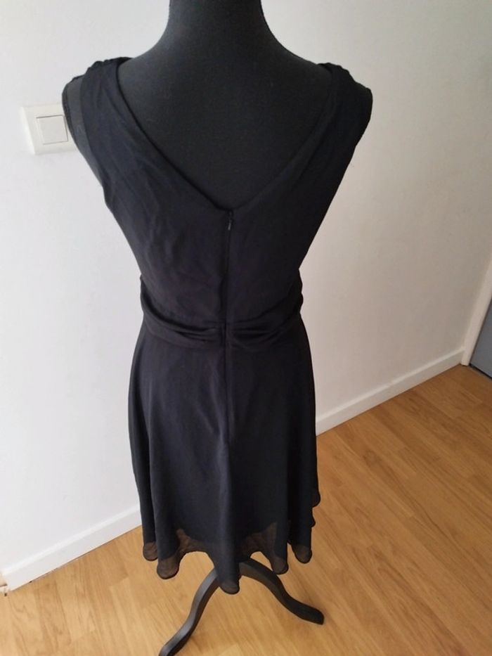 Robe noire - photo numéro 6