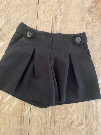 Jupe short Zara 5 ans tbe