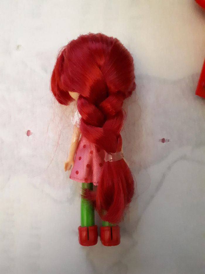 Poupée Charlotte aux fraises et son fraisie café - photo numéro 7