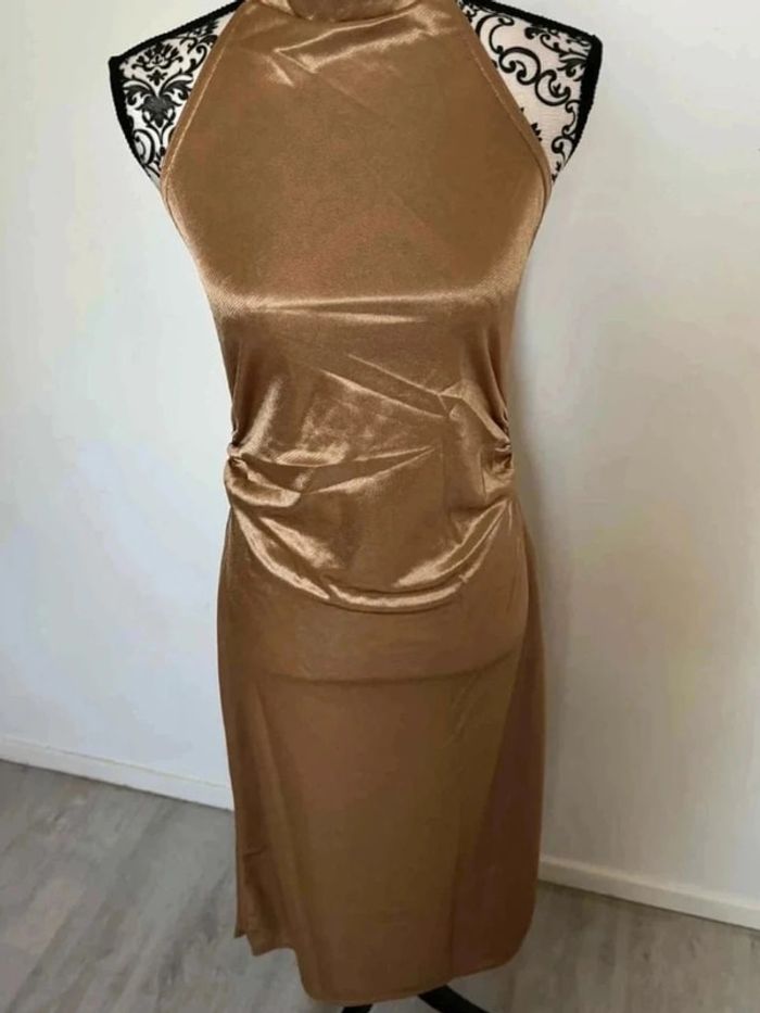 Robe de soirée dos nu 40 - photo numéro 4