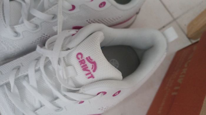 Chaussure de course premium femme 41 neuf blanc et rose - photo numéro 8