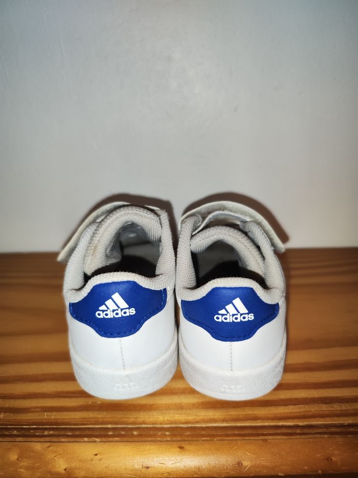 Basket adidas bleu et rouge - photo numéro 4