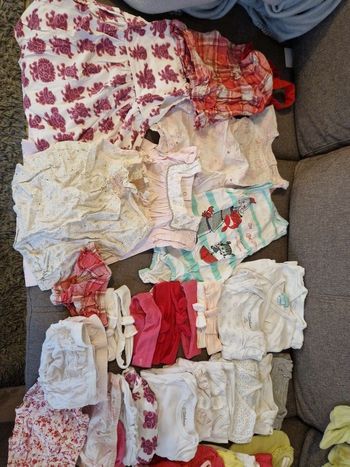 Lot vêtements filles 6 mois et un peu de 3 mois (été principalement)