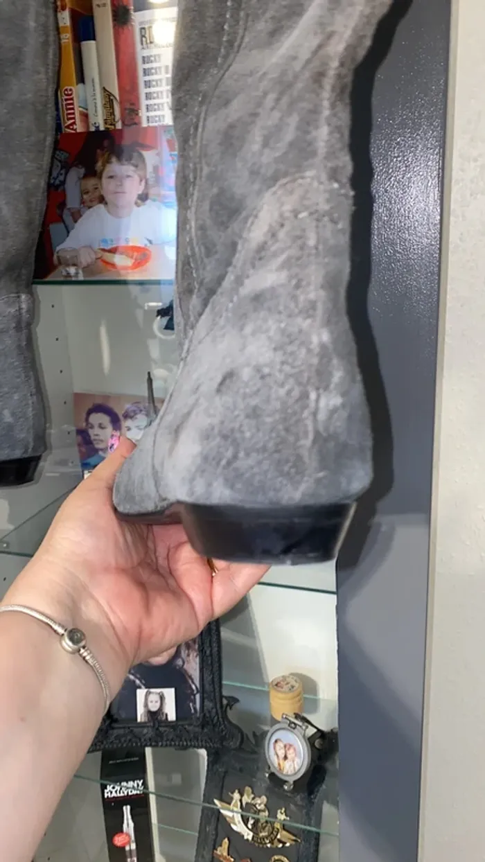 botte en daim grise niveau genou zip intérieur 38 - photo numéro 4