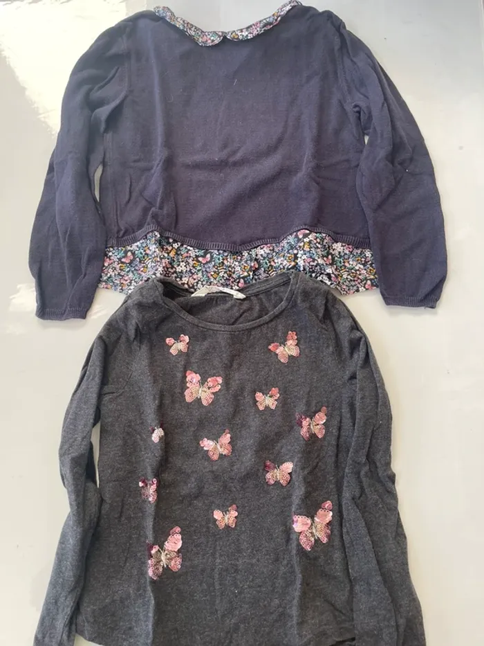 Lot de 4 pulls / gilets fille taille 5 ans - photo numéro 3