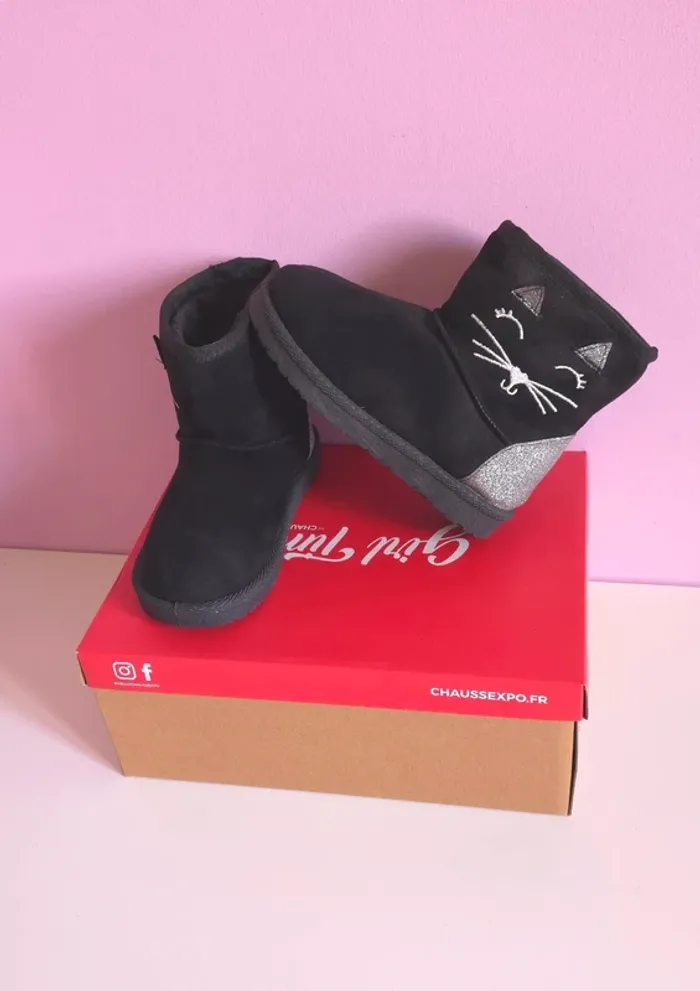 Adorable bottines fourré chat taille 29