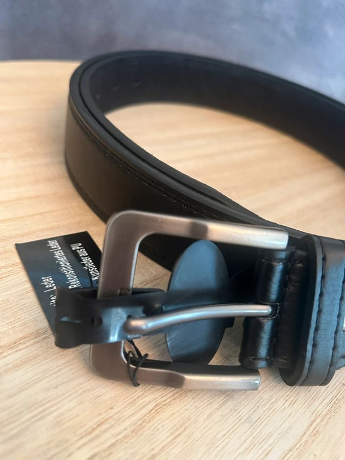 Ceinture véritable cuir neuve avec étiquette 125cm - photo numéro 3