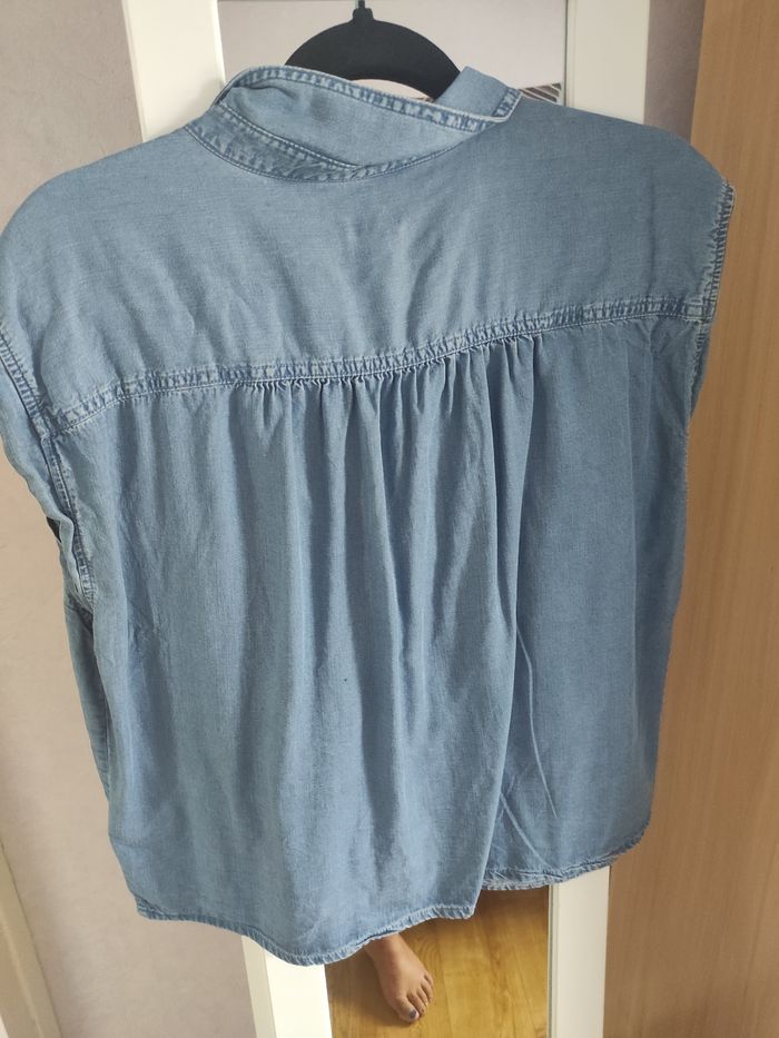 Chemise en jean leger sans manche - photo numéro 3