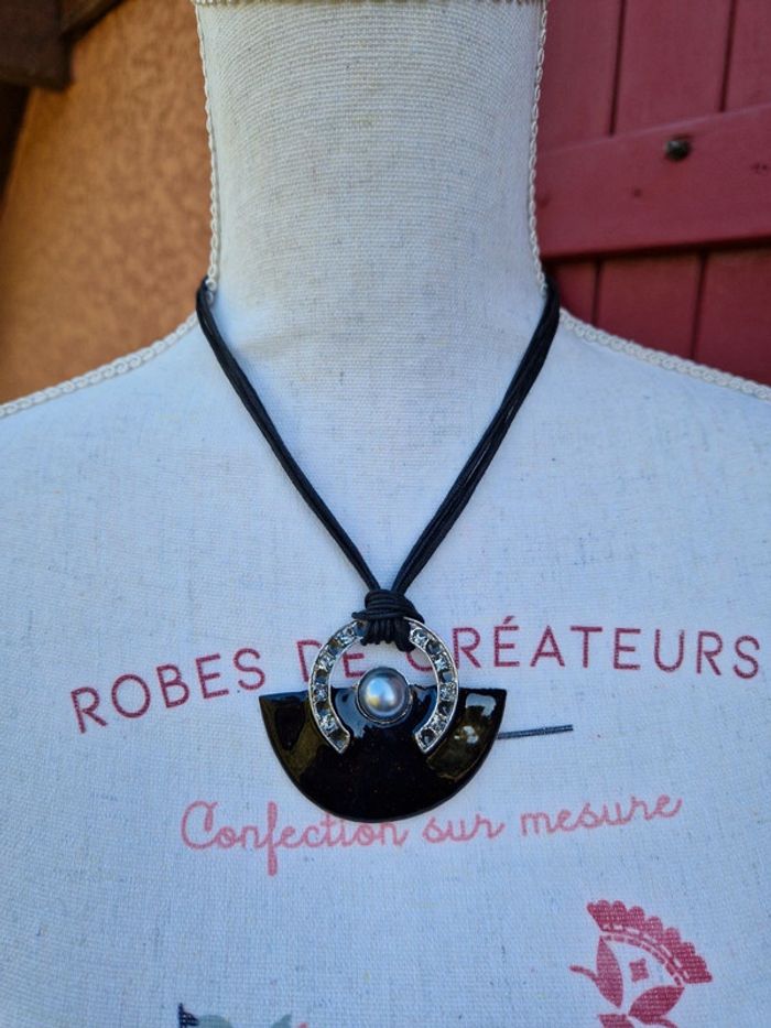 Collier fantaisie marron foncé