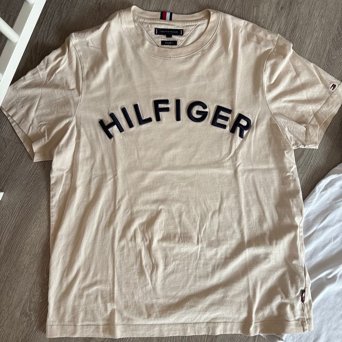 Tee shirt et polo tommy - photo numéro 2