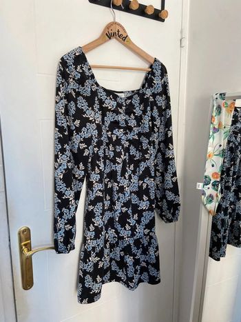 Robe manches longues style bouffantes à fleurs bleues Vila Taille S