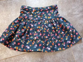 Kiabi jupe à fleurs 6 ans