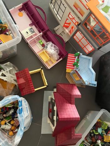 Gros lot playmobil incomplet pièces détachées avec personnages 