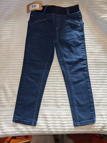 Pantalon jean Bourget 3 ans neuf 
