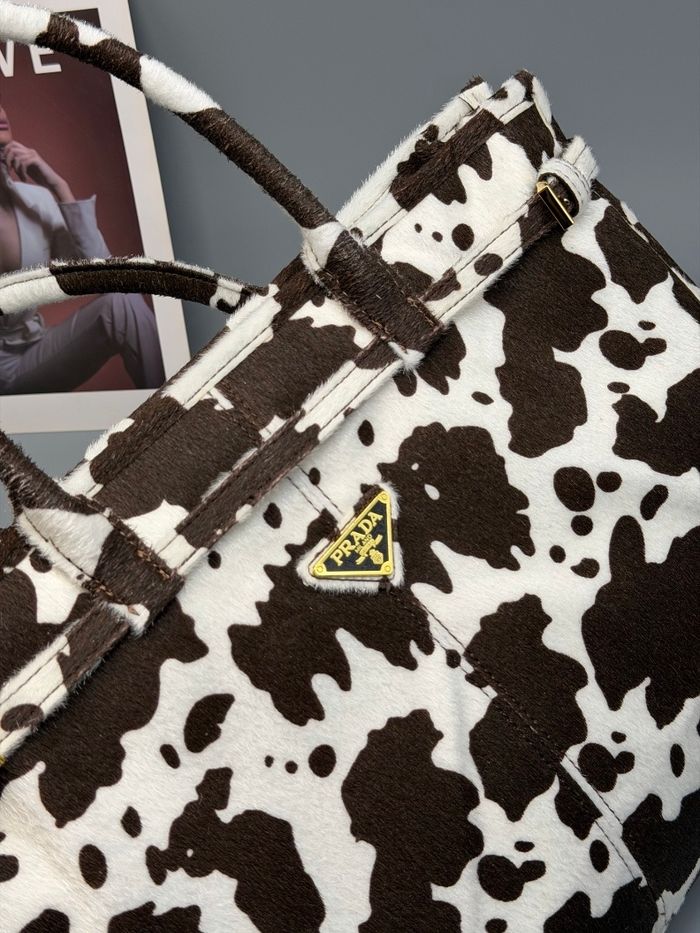 Prada 25 fw 2477 - photo numéro 3