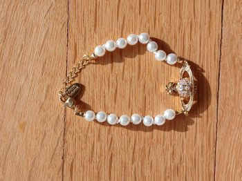 bracelet Wivienne Westood  perle crème or