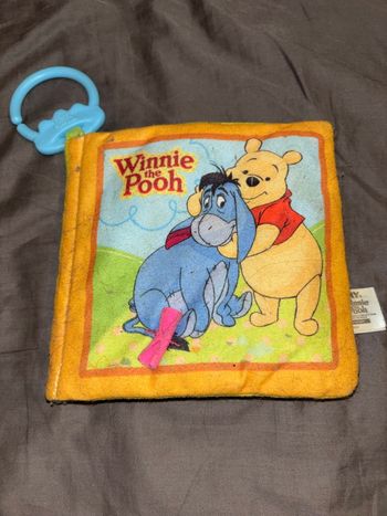 Livre en tissu Winnie l’ourson 