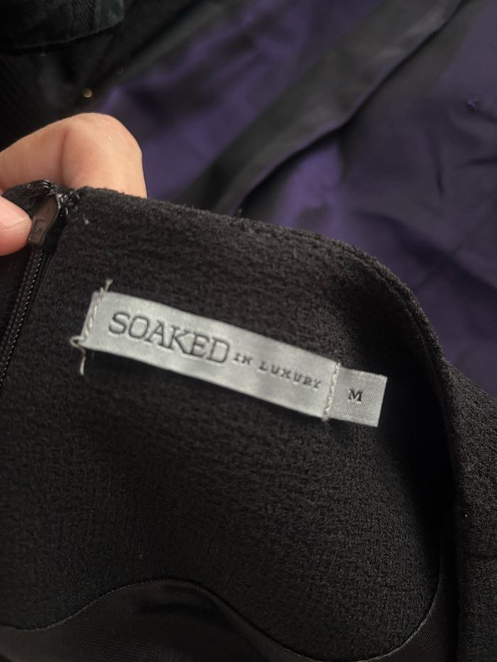 Robe noire classique neuve - photo numéro 3