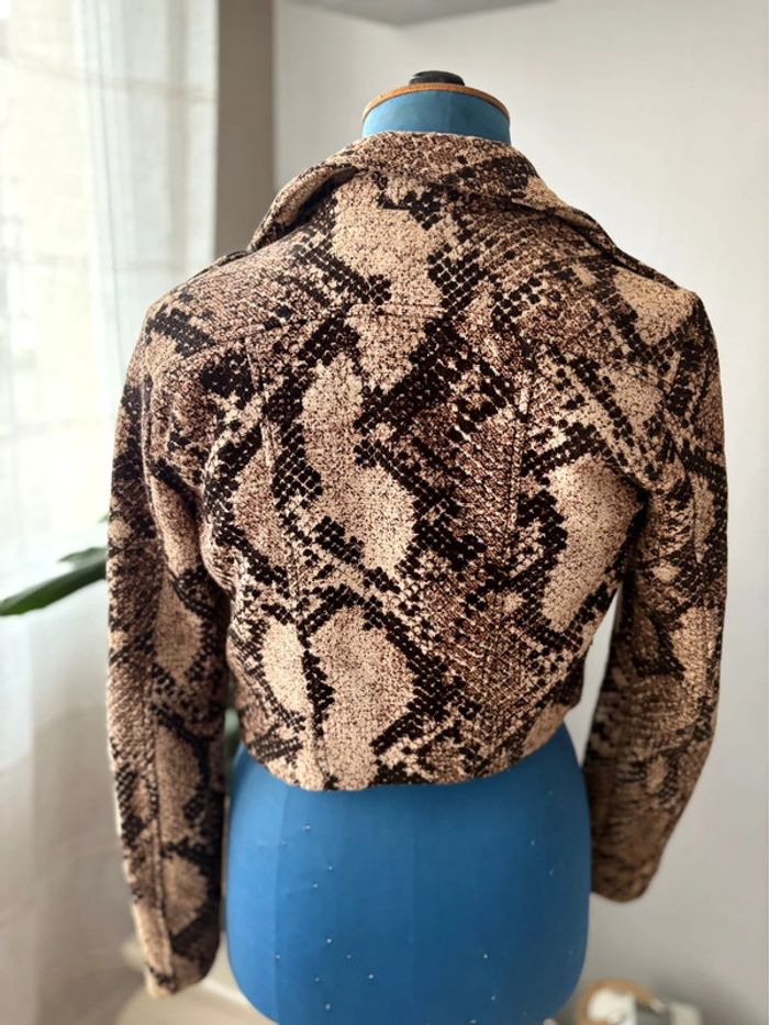 Veste H&M courte à motif serpents - marron/noir - neuve jamais porté - taille 32/XXS - photo numéro 7