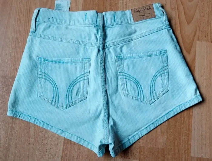 Short jeans effet délavé Hollister w27 - photo numéro 3